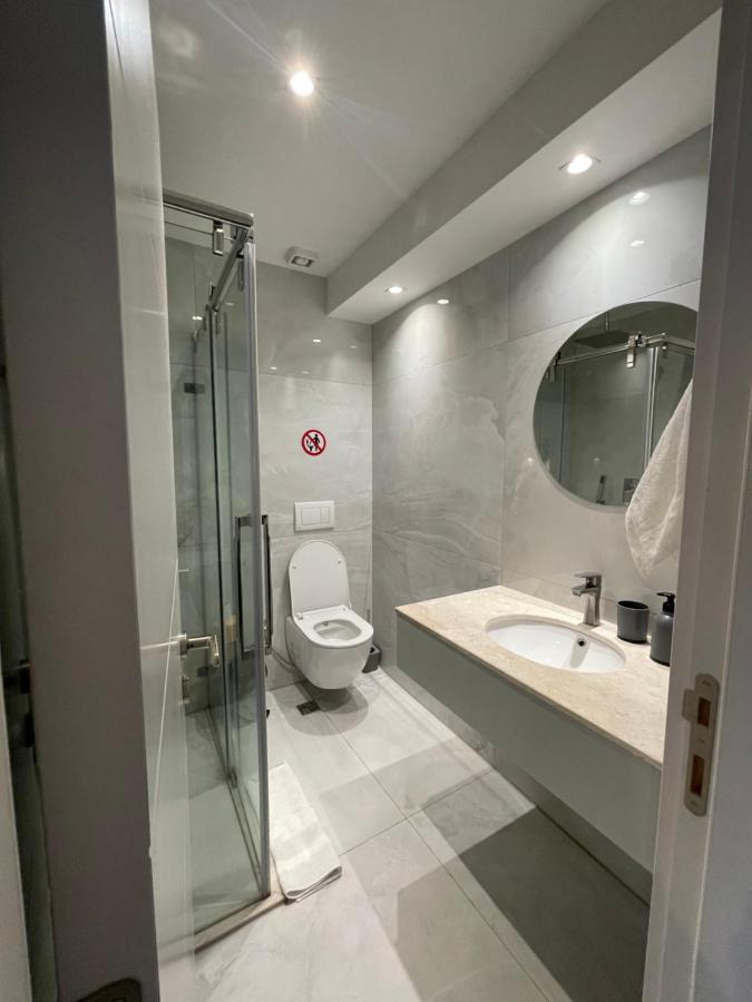 New Prishtina Luxury Rooms Prishtinë Ngoại thất bức ảnh