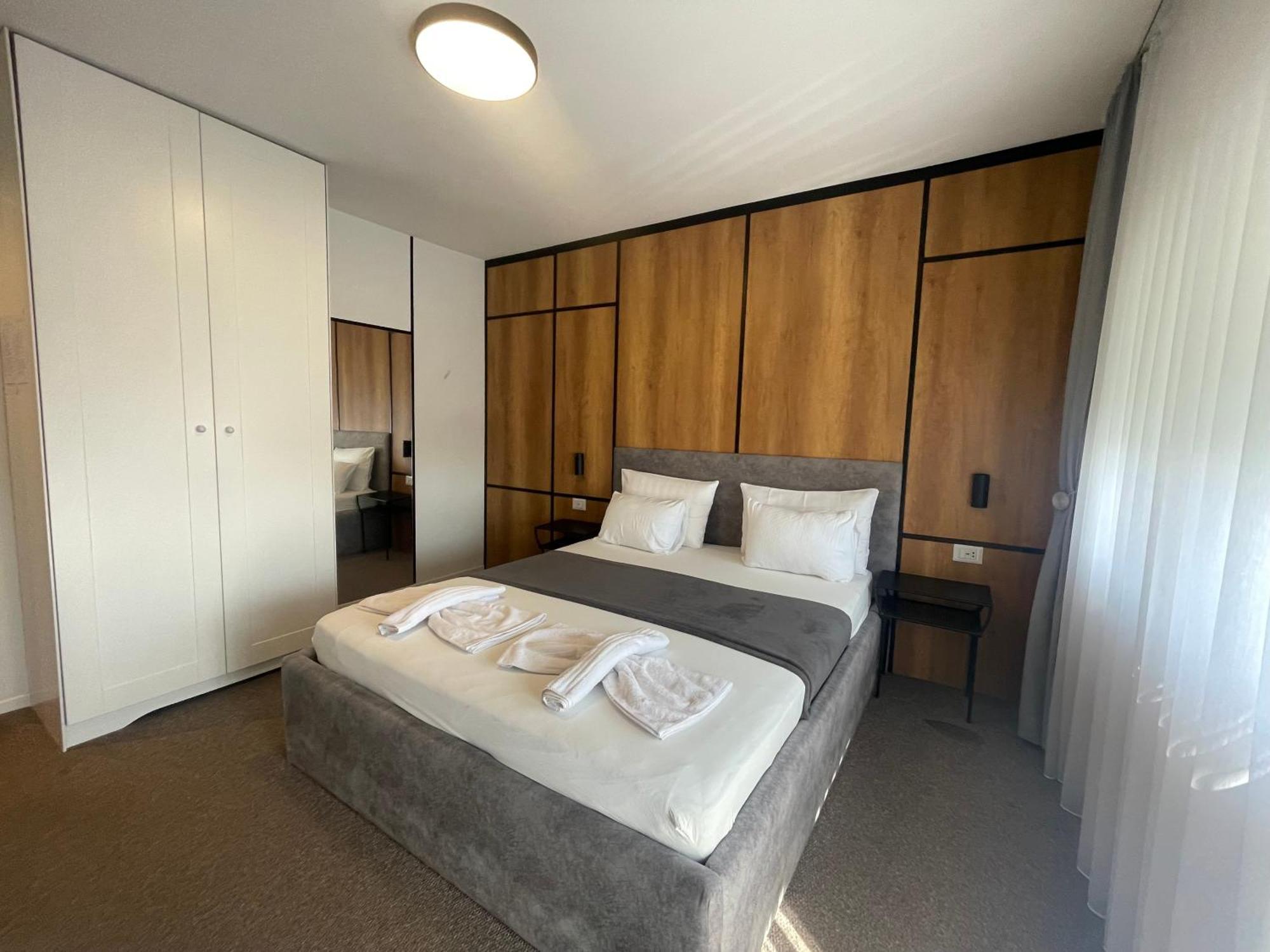 New Prishtina Luxury Rooms Prishtinë Ngoại thất bức ảnh