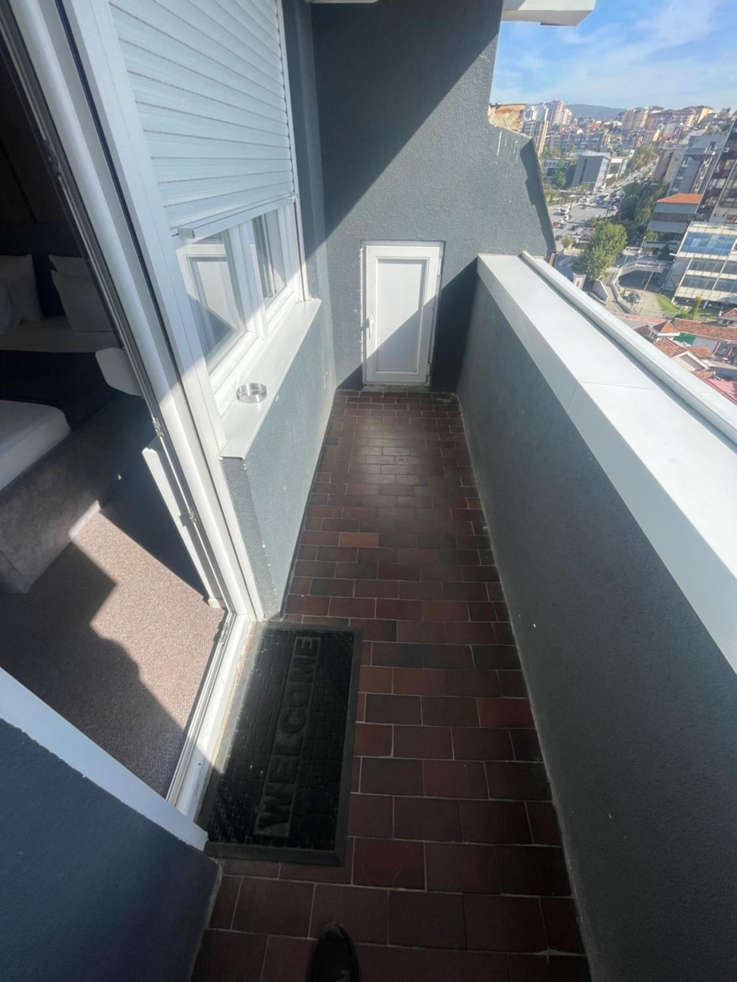 New Prishtina Luxury Rooms Prishtinë Ngoại thất bức ảnh